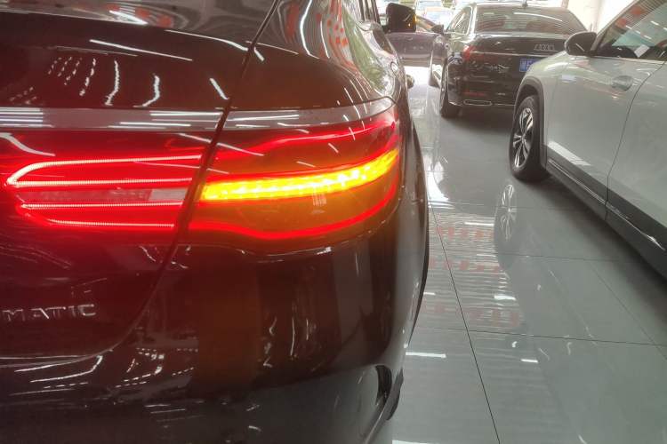 Used Mercedes-Benz GLE Coupe 2018 GLE 320 4MATIC Coupe SUV