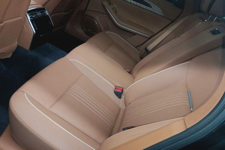 Used Hongqi H9 2022 2.0T Smart Connect Flagship Edition
