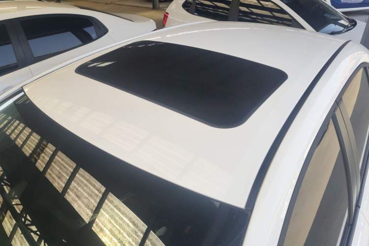 Used Toyota Corolla 2021 Dual-Motor 1.8L E-CVT Elite Edition Roof