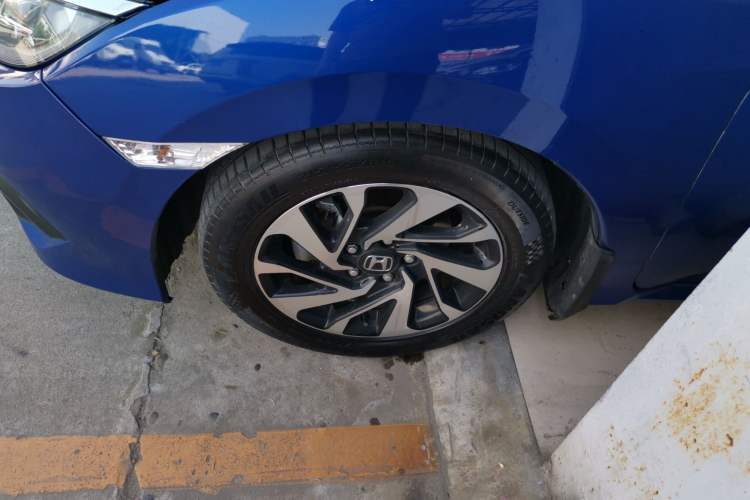 Used Honda Civic 2016 220TURBO CVT Luxury Edition
