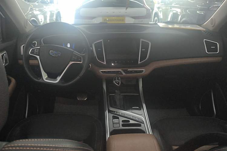 Used Geely Auto Vision X6 2018 1.4T CVT 4G Connected Luxury Version

