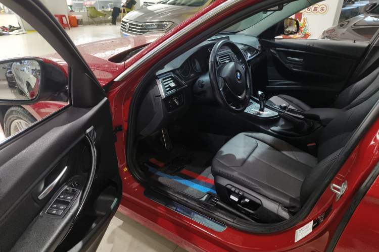 Used BMW 3 Series 2017 320Li Fashion Model
