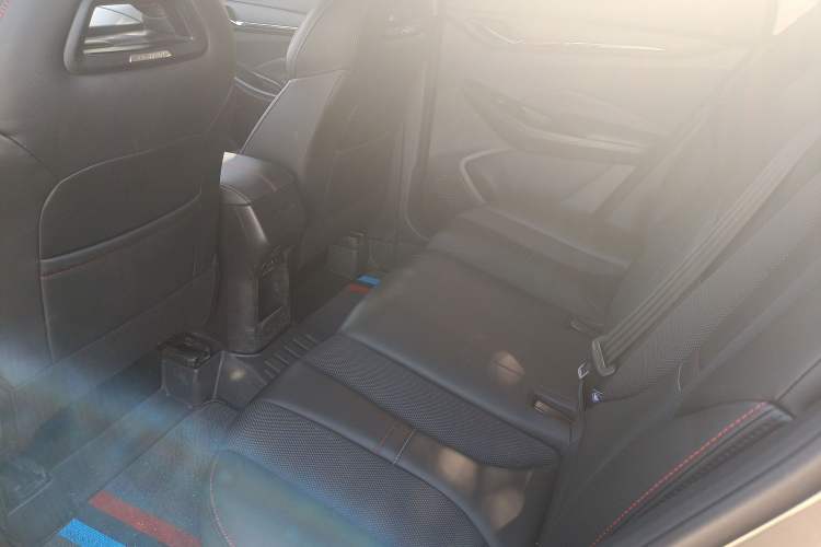 Used CHANGAN OSHAN X5 2021 1.5T DCT Prestige Edition Left Rear Seat