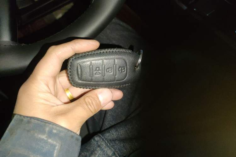 Used Great Wall Poer 2021 2.0T Commercial Version Automatic Diesel 4x4 Elite Long-Box GW4D20M
