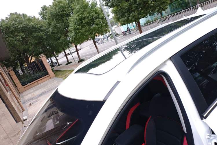 Used SOL X8 2021 300T DCT Leading Smart Connectivity Version 7 Seats