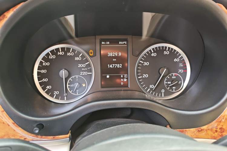 Used Mercedes-Benz Vito 2016 2.0T Business Edition
