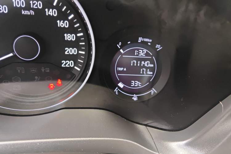 Used Honda Vezel 2016 1.8L CVT Front-Wheel Drive Pioneer Edition
