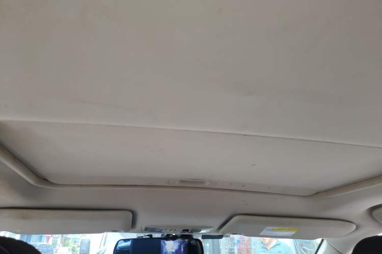 Used Mitsubishi Outlander 2016 2.4L 4x4 Luxury Edition 7-Seater Headliner