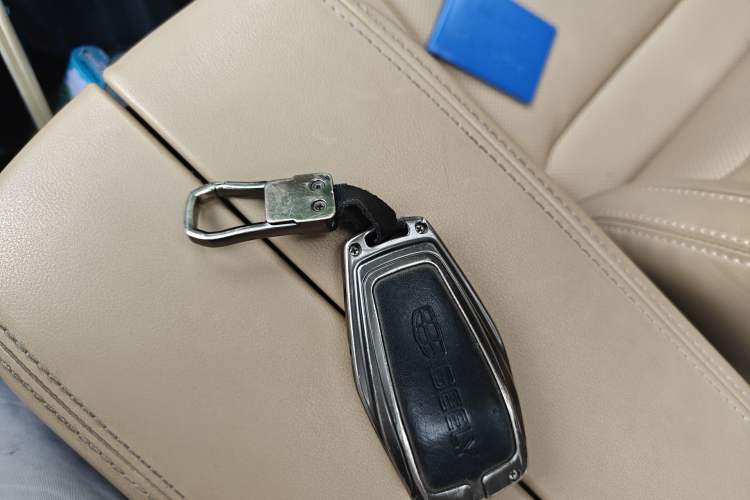 Used Geely Auto Haoyue L 2023 2.0T DCT Flagship Version