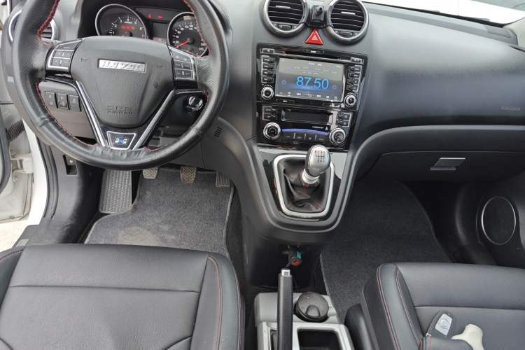 Used Haval H6 2016 Upgraded Model 1.5T Manual Two-Wheel Drive Elite Version