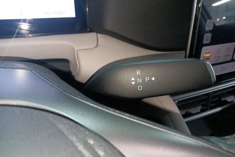 Used BYD Yuan UP 2025 Intelligent Driving Version 401 KM Dynamic Edition
