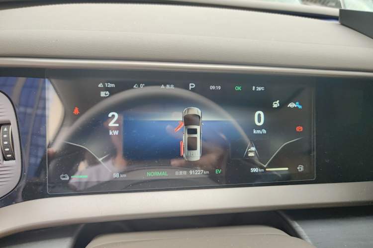 Used Denza D9 2022 DM-i 970 Four-Wheel Drive Prestige Model Instrument Cluster