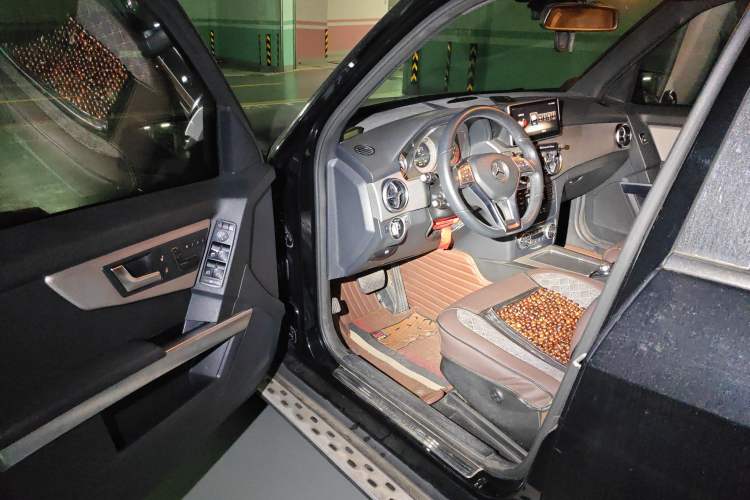 Used Mercedes-Benz GLK-Class 2015 GLK 260 4MATIC Dynamic Edition Ultimate Version
