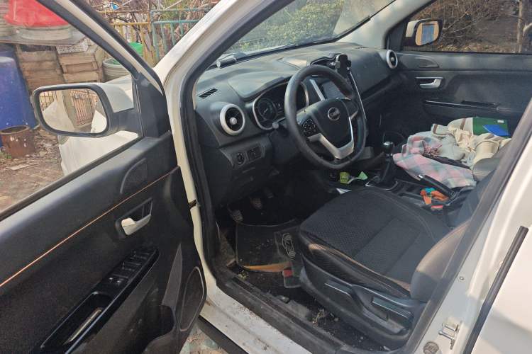 Used SWM X3 2020 1.5L Manual Value Edition 7 Seats