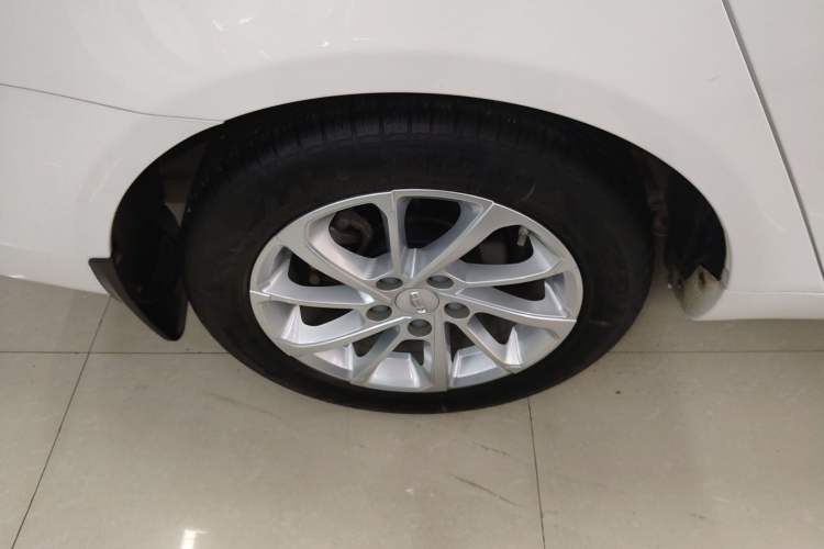 Used Geely Auto Emgrand 2021 UP 1.5L CVT Luxury Model Right Rear Wheel Hub