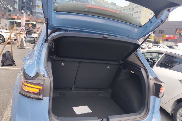 Used Volkswagen Tharu 2025 NewRui 300TSI Prestige Edition