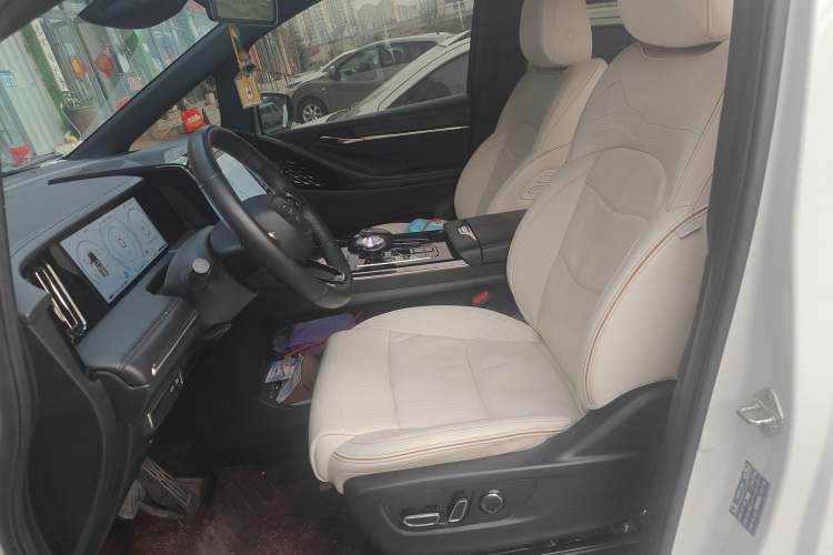 Used GAC Trumpchi M8 2023 Zongshi Series Dual-Motor YuZun Edition