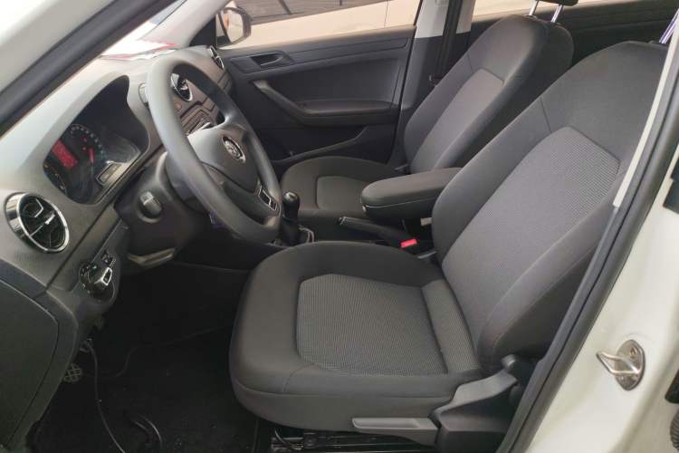 Used Volkswagen Jetta 2019 Dream Edition 1.5L Manual Fashion Version