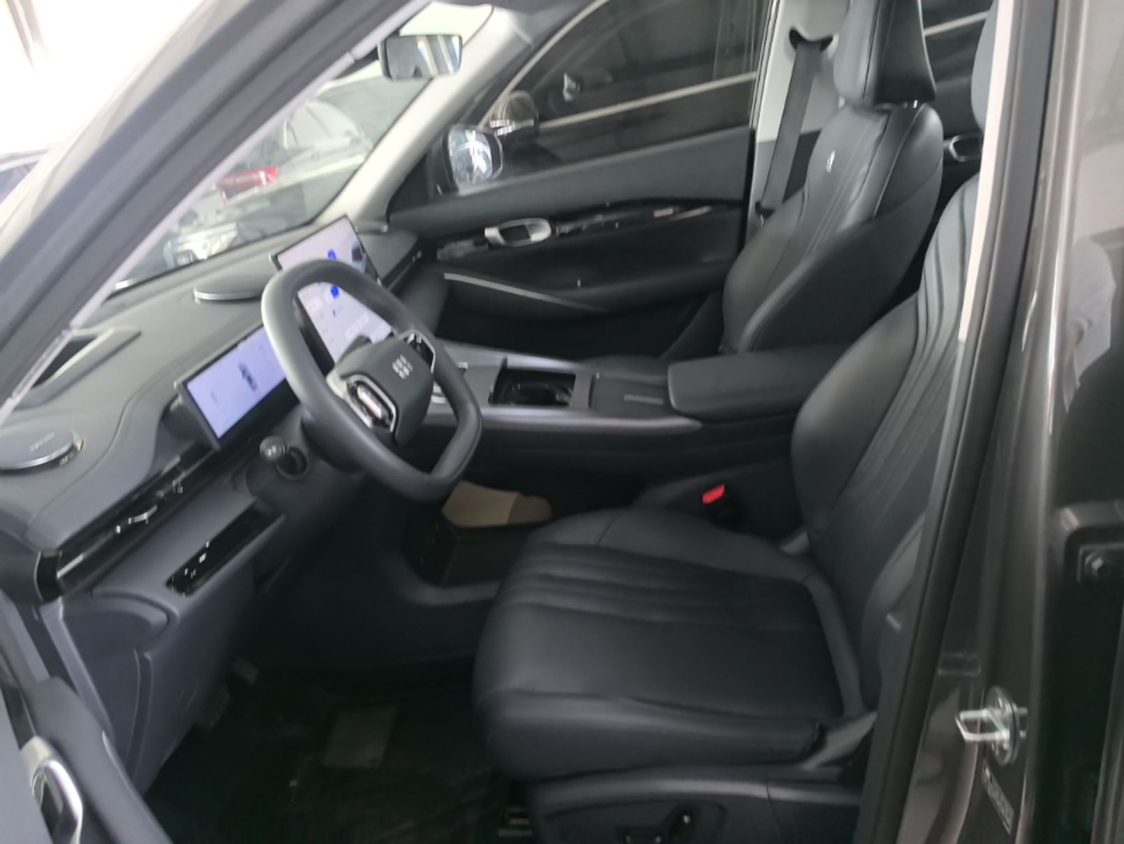 Geely Galaxy E5 2026 Model 610km Exploration+ Edition — снимка 17