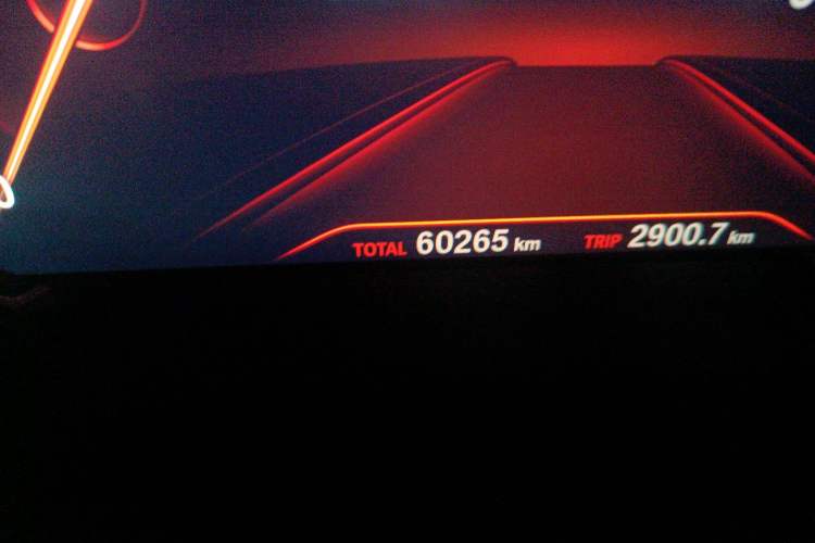 Used BMW X3 2018 xDrive28i M Sport Package China V Emission Standard Odometer Close Up