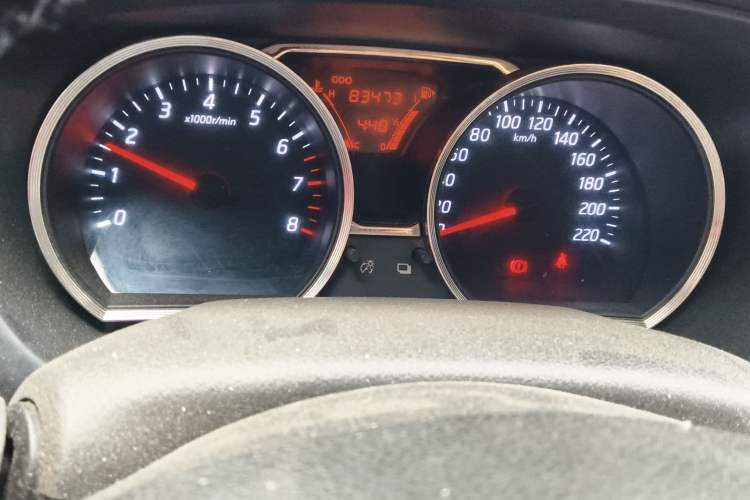 Used Nissan Livina 2013 JINRUI 1.6XV Manual Luxury Edition