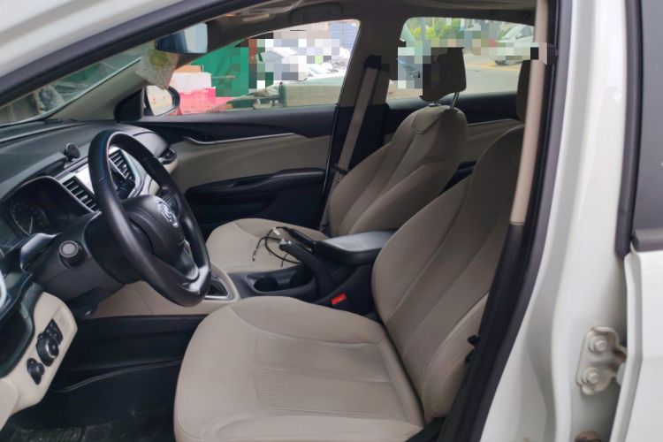 Used Buick GT 2015 15N Automatic Elite Version Left Front Seat