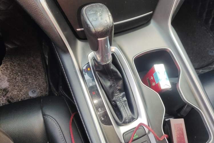 Used Honda Accord 2018 260TURBO Luxury Edition China V Emission Standard Gear Lever