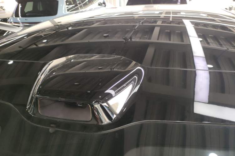 Used Hima Luxeed R7 2025 Range-Extended Version 251 km Max