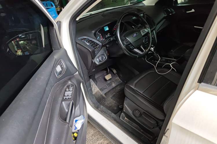 Used Ford Kuga 2019 EcoBoost 180 Two-Wheel-Drive Platinum Edition China VI Standard