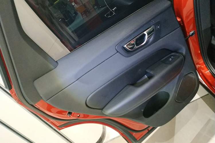 Used Volvo XC60 2019 T5 4x4 Smart Edition China V Standard
