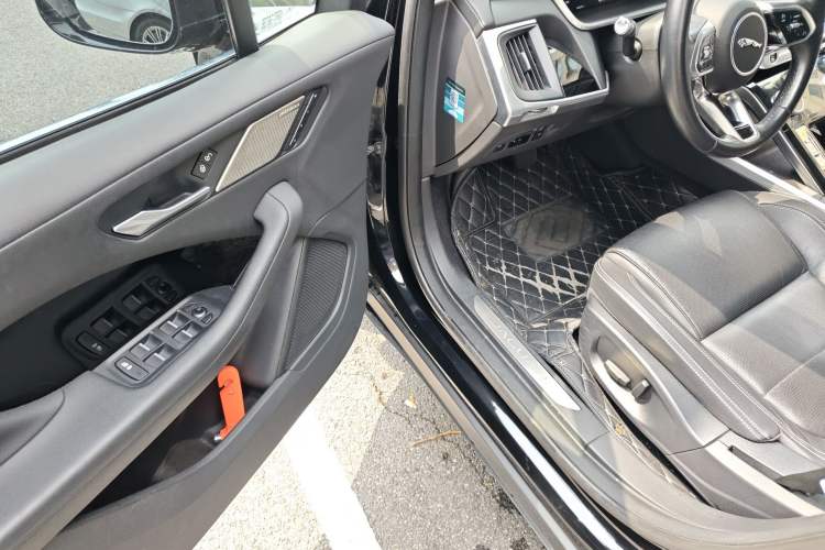 Used Jaguar I-PACE 2018 EV400 SE
