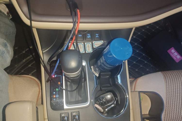 Used Toyota Highlander 2018 2.0T Four-Wheel Drive Prestige Version 7 Seats China V Emission Standard
