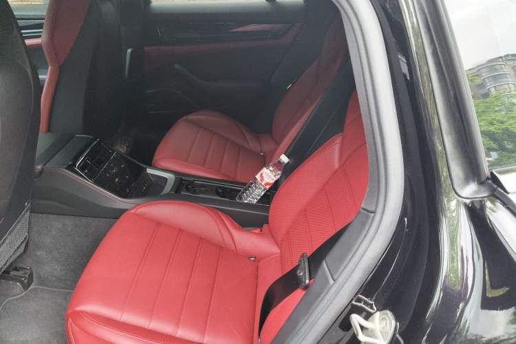 Used Porsche Panamera 2024 Panamera 2.9T Left Rear Seat