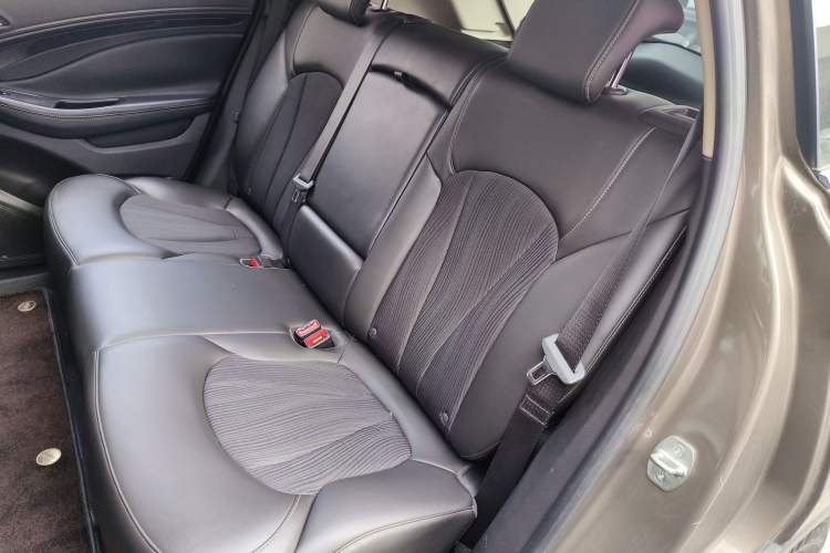 Used Buick Envision 2016 20T Two-Wheel Drive Leading Version