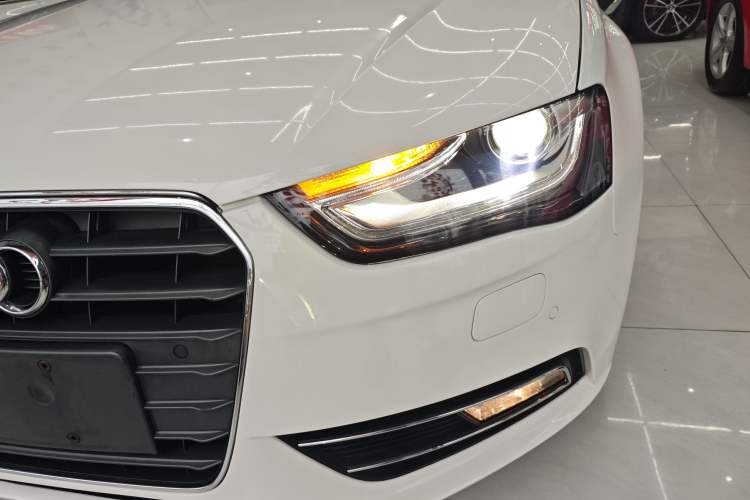 Used Audi A4L 2013 35 TFSI Automatic Standard Model
