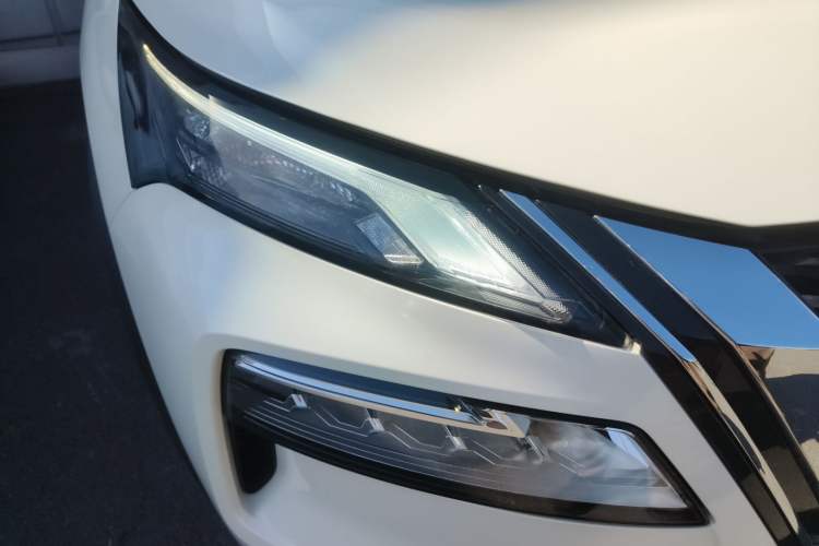 Used Nissan X-Trail 2021 VC-Turbo 300 CVT 2WD Luxury Edition Right Front Headlight