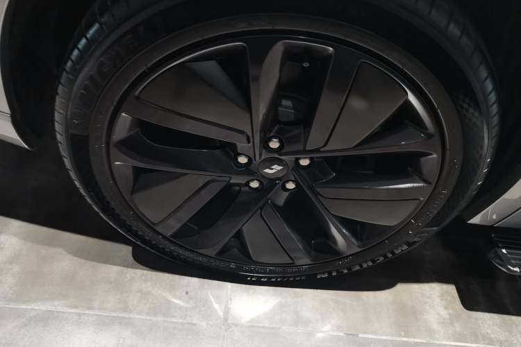 Used Li Auto L9 2022 Max model