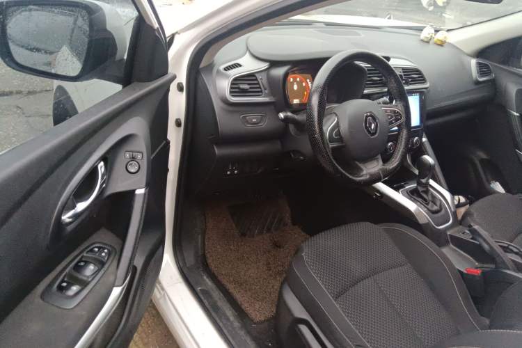 Used Renault Kadjar 2016 2.0L Two-Wheel Drive Comfort Edition Driver Seat