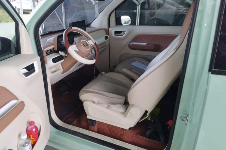 Used Wuling Hongguang MINIEV 2024 3rd Generation 215km Youth Edition
