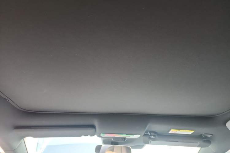 Used Nissan N7 2025 510 Pro Headliner