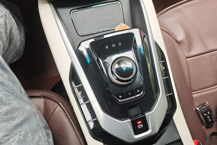 Used BAIC Beijing EU5 2018 R500 Smart Edition