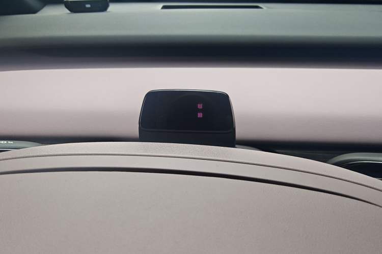 Used ONVO L60 2024 60 kWh Rear-Drive Version