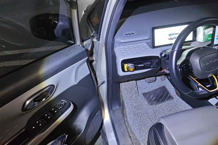 Used AION Y 2022 70 Intelligent Edition Lithium Iron Phosphate