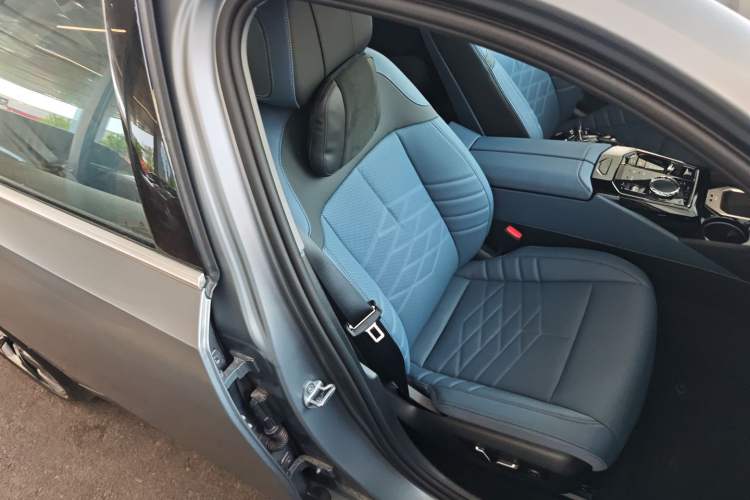 Used BMW i5 2025 xDrive 50L Luxury Package