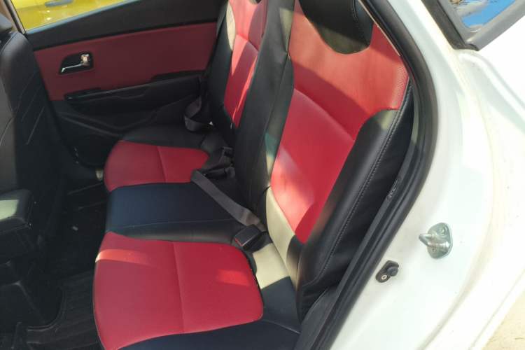 Used Kia K2 2012 Hatchback 1.4L MT Cool Edition Commemorative Model Left Rear Seat