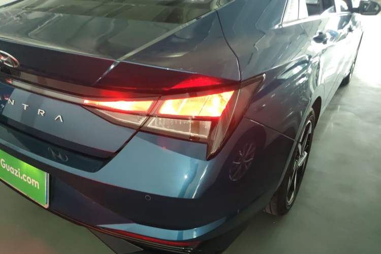 Used Hyundai Elantra 2021 1.5L CVT GLX Elite Edition Exterior 3