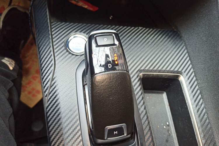 Used Peugeot 4008 2019 360THP First Edition Gear Lever
