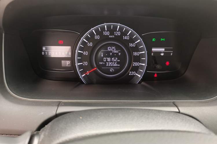 Used Honda Odyssey 2018 2.4L Smart Edition Odometer Close Up