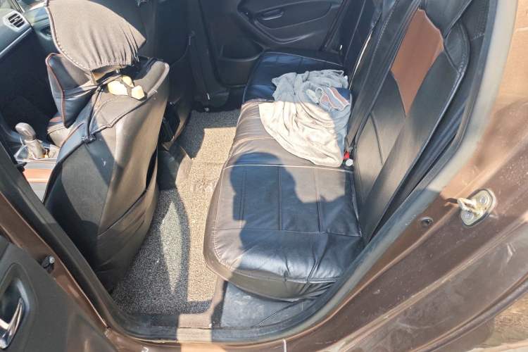 Used Peugeot 301 2014 1.6L Manual Comfort Edition