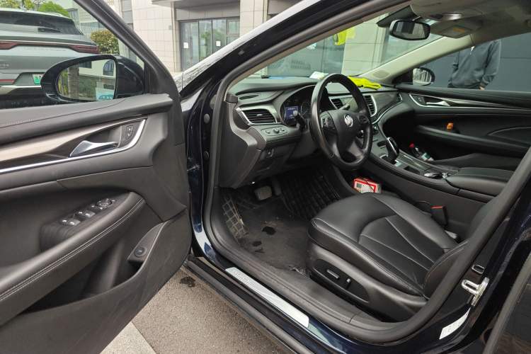 Used Buick LaCrosse 2021 652T Luxury Model Driver Seat